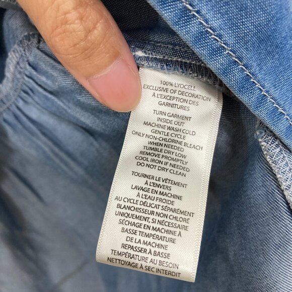 Beach Lunch Lounge Large Blue Chambray Floral Embroidered Feminine Blouse - Picture 7 of 10